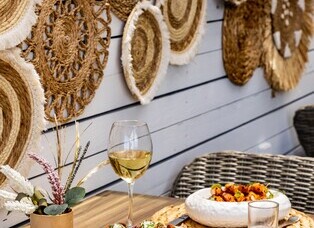 Petru's Seafood & Steak